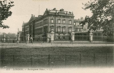 A Buckingham-palota alkotó: English Photographer