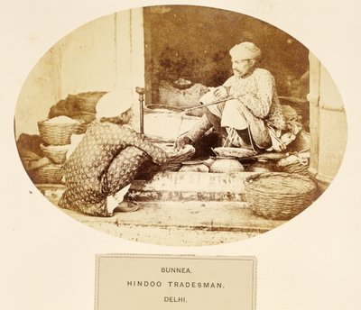 Bunnea, hindu kereskedő, Delhi, a The People of India, J. Forbes Watsontól, 1868-ban (albumnyomat) alkotó: English Photographer