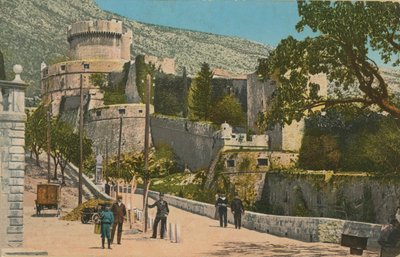 Vár. 1913-ban feladott képeslap. alkotó: English Photographer