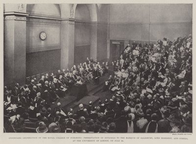 A Royal College of Surgeons centenáriumi ünnepsége, oklevelek átadása Salisbury márkinak, Lord Roseberynek és másoknak a Londoni Egyetemen, július 26-án alkotó: English Photographer