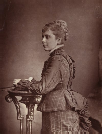 Clara Graham alkotó: English Photographer