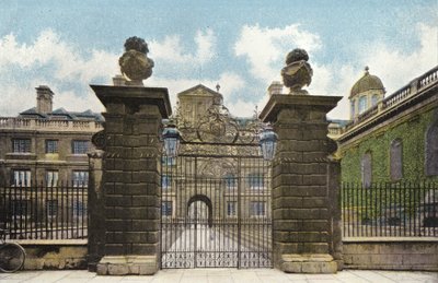 Clare College Gateway alkotó: English Photographer