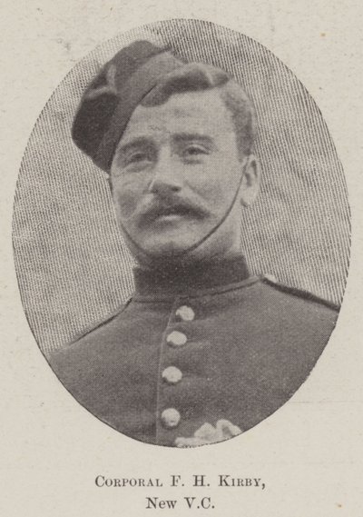 F H Kirby tizedes, új kapitány alkotó: English Photographer