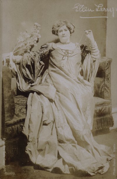 Ellen Terry (f/w fotó) alkotó: English Photographer