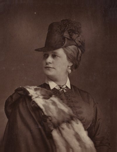 Emily Soldene alkotó: English Photographer