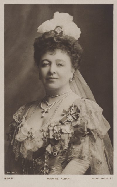 Emma Albani, kanadai szoprán alkotó: English Photographer