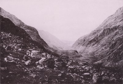 Bejárat a Llanberis-hágóba (f/w fotó) alkotó: English Photographer