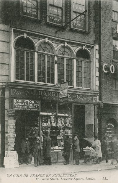 French Bookshop, 17 Green Street, Leicester Square, London alkotó: English Photographer