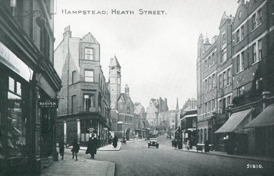 Heath Street Hampsteadben alkotó: English Photographer
