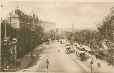 Hotel Cecil és Embankment, London alkotó: English Photographer