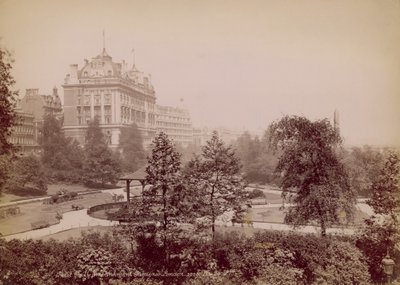 Hotel Cecil és az Embankment Gardens, London alkotó: English Photographer