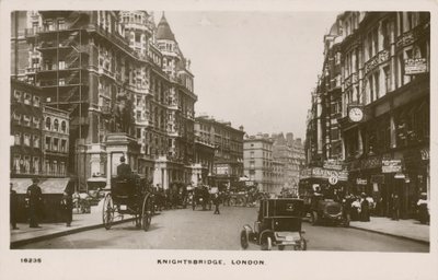 Knightsbridge, London alkotó: English Photographer