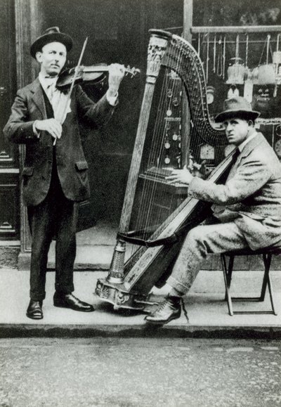 Londoni utcazenészek alkotó: English Photographer