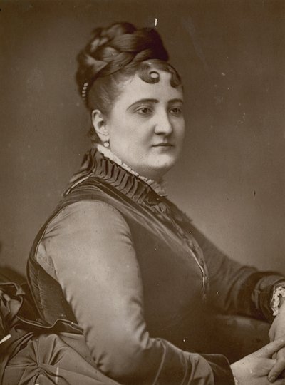 Mademoiselle Carlotta Patti alkotó: English Photographer