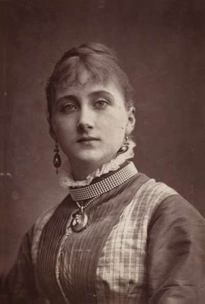 Maud Branscombe alkotó: English Photographer
