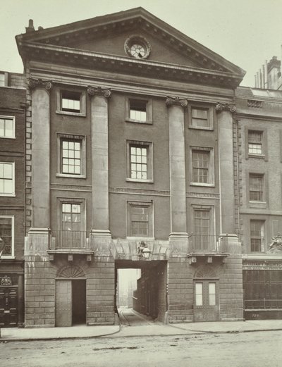 Középtemplom kapuja, 1885 alkotó: English Photographer