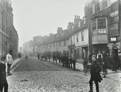 Mill Lane: Deptford Broadway, London, 1895 alkotó: English Photographer