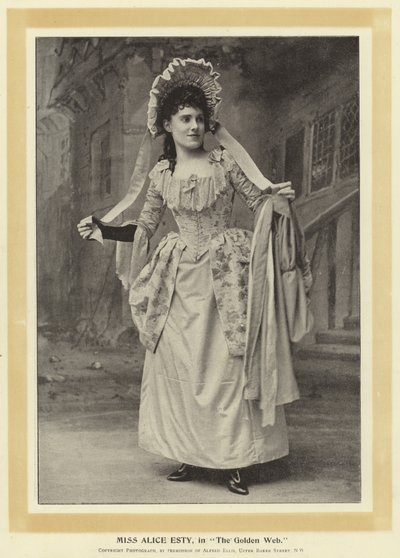 Miss Alice Esty, az Aranyhálóban alkotó: English Photographer