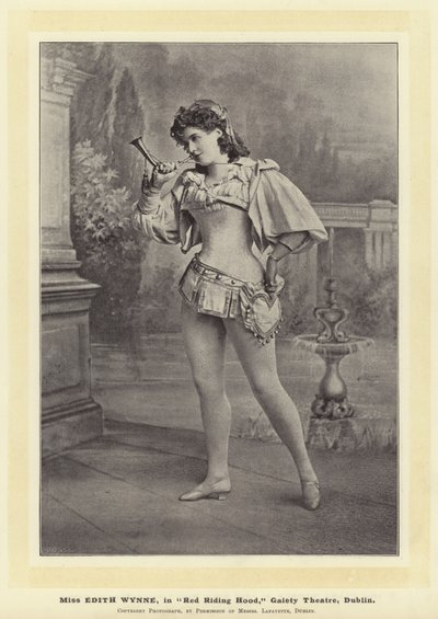 Miss Edith Wynne a Red Riding Hoodban, a dublini Gaiety Színházban alkotó: English Photographer