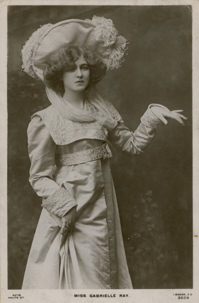 Gabrielle Ray kisasszony alkotó: English Photographer