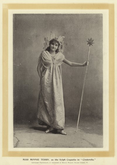 Miss Minnie Terry, mint Sylph Coquette a Hamupipőkében alkotó: English Photographer