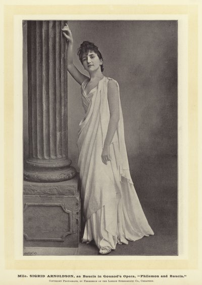 Mlle Sigrid Arnoldson, mint Baucis a Gounods Operában, Philemon és Baucis alkotó: English Photographer