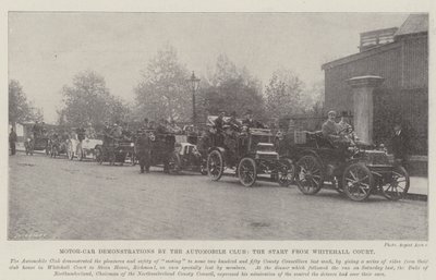Motor-autó bemutatók az Automobile Club, a Start from Whitehall Court részéről alkotó: English Photographer