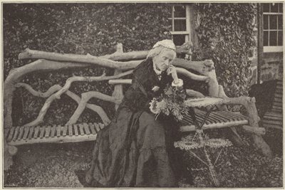 Mrs Gladstone a Blackcraig kastély kertjében alkotó: English Photographer