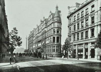 Northumberland Avenue, 1895 alkotó: English Photographer