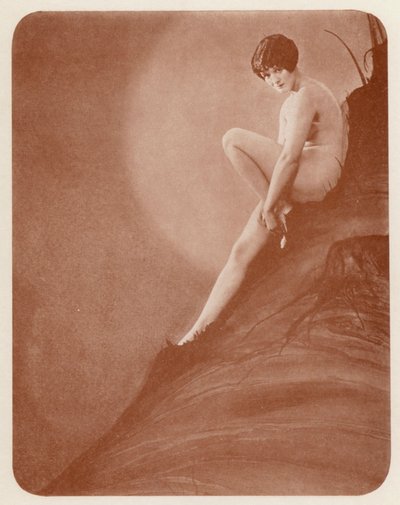 Nudista művészet: (fekete-fehér fotó) alkotó: English Photographer