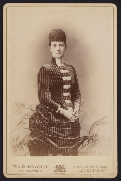 Portré, Dán Alexandra feleségül vette Albert Edward herceget, később VII. Edward királyt (f/w fotó) alkotó: English Photographer