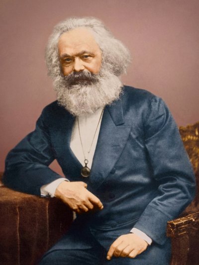 Karl Marx portréja kék öltönyben (fotó) alkotó: English Photographer