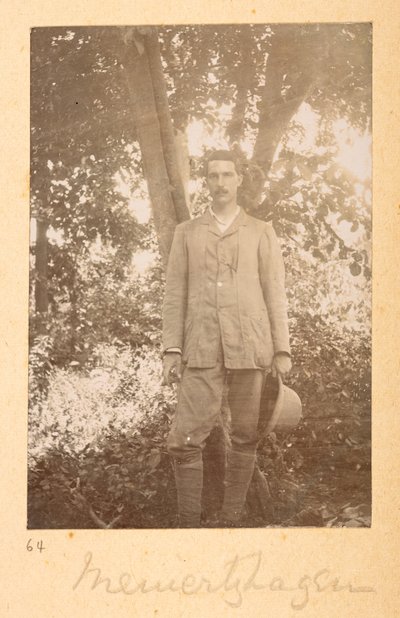 Richard Meinertzhagen portréja, Bailey indiai fényképein F.M. Bailey 1900-03 (szépia fotó) alkotó: English Photographer