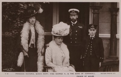 Viktória hercegnő, Mária királynő, V. György király, Cornwall hercege (fekete-fehér fotó) alkotó: English Photographer