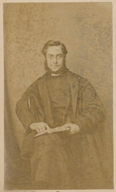 Reverend Tooth alkotó: English Photographer