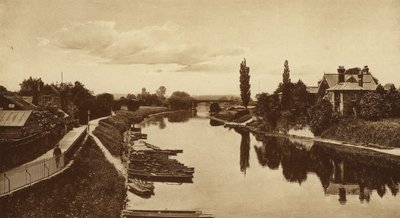 A Wye folyó a hídról, Hereford (fekete-fehér fotó) alkotó: English Photographer