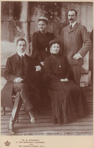 Királyi csoport Viktória királyi hercegnővel alkotó: English Photographer