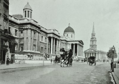 Saint Martin in the Fields és a Nemzeti Galéria, Trafalgar Square, Westminster LB: északi oldal keletre nézve, 1896 alkotó: English Photographer