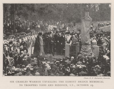 Sir Charles Warren leleplezi az Eamont-híd emlékművét Tood és Hindson katonáknak, Imperial Yeomanry, október 24. alkotó: English Photographer