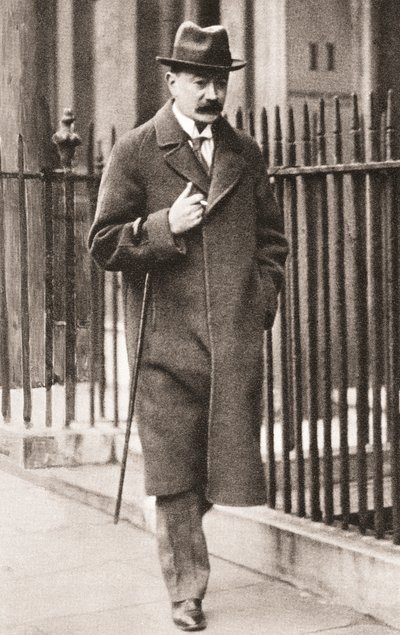 Sir Graeme Thomson, a The Illustrated War News-ból, 1915 alkotó: English Photographer