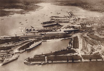 Southampton Docks a levegőből (fekete-fehér fotó) alkotó: English Photographer