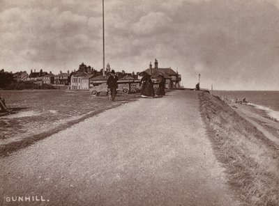 Southwold: Gunhill (f/w fotó) alkotó: English Photographer