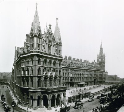 St Pancras pályaudvar; fénykép 1899 áprilisából alkotó: English Photographer