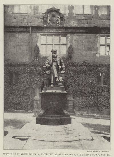Charles Darwin szobrát avatták fel Shrewsburyben, szülővárosában, augusztus 10-én alkotó: English Photographer