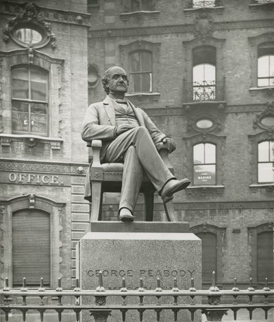 George Peabody szobra alkotó: English Photographer