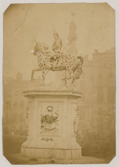 I. György király szobra, Leicester Square, London; fénykép 1866-ban készült alkotó: English Photographer