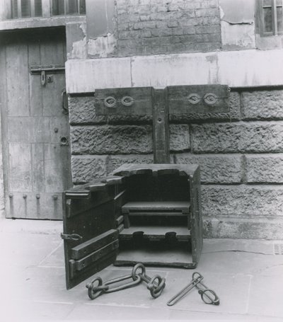 Részvények és bilincsek a Newgate börtönben alkotó: English Photographer