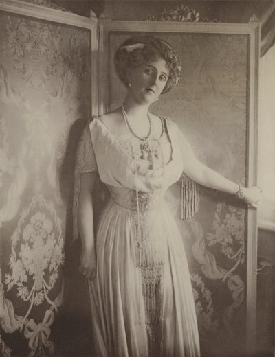 Von Eckardstein bárónő (fekete-fehér fotó) alkotó: English Photographer