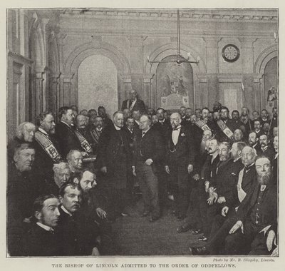 Lincoln püspöke felvételt nyert az Oddfellows rendjébe alkotó: English Photographer