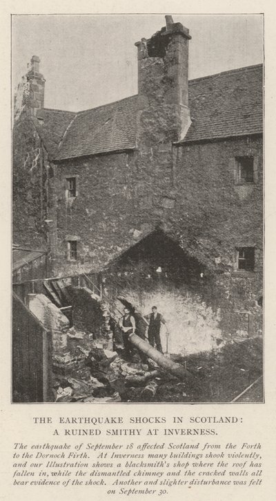 A földrengés sokk Skóciában, egy romos kovácsműhely Invernessben alkotó: English Photographer